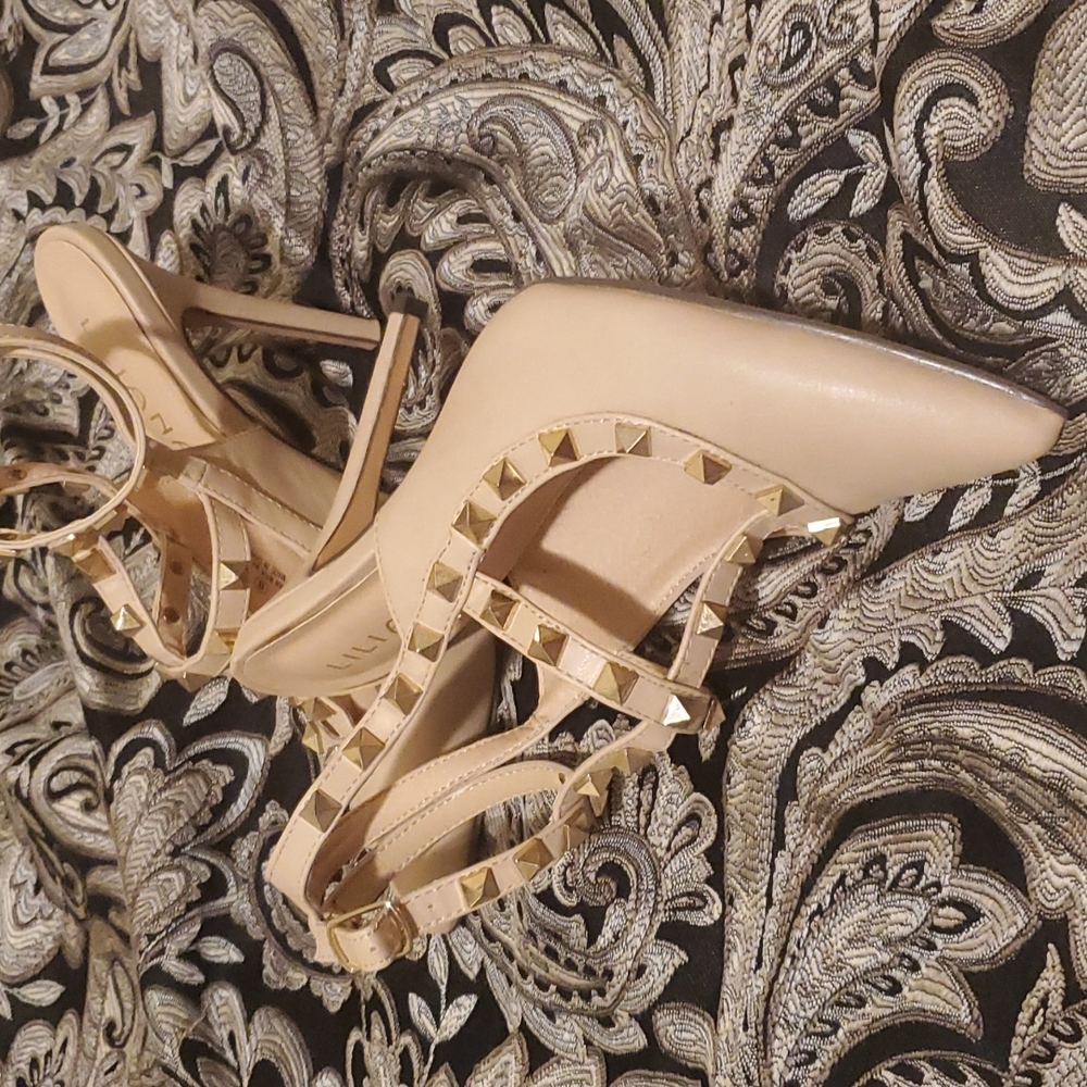 High heels 👠 - Picture 4 of 4